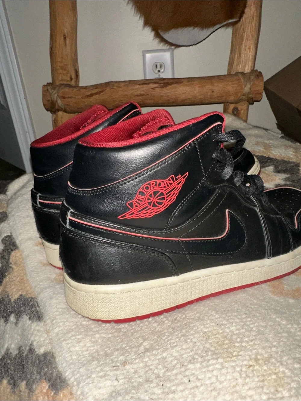Rare Jordan 1 Retro Mid Black Red White
